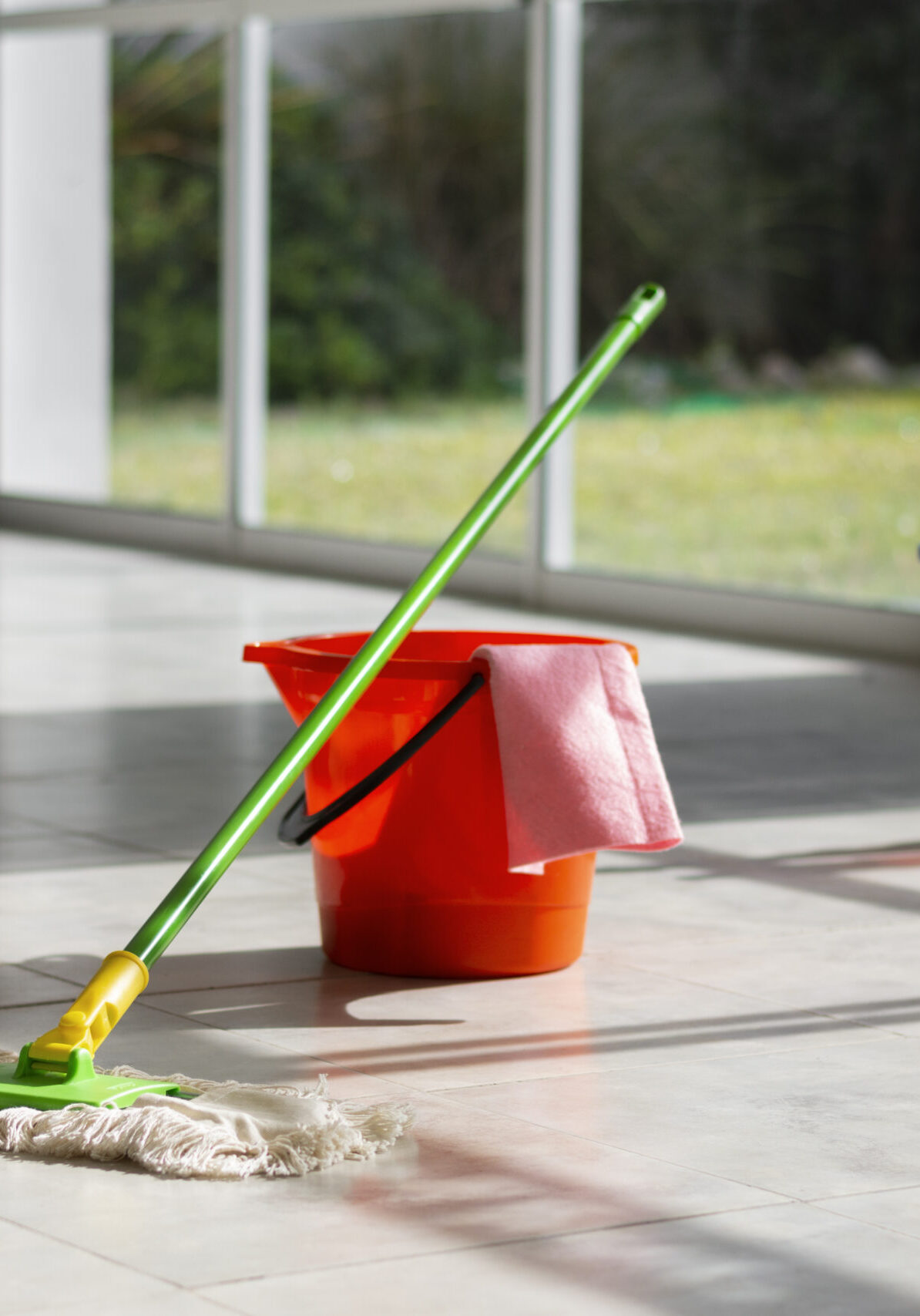 still-life-cleaning-tools